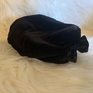 NWT Nolan Velvets Black Hat with Bow